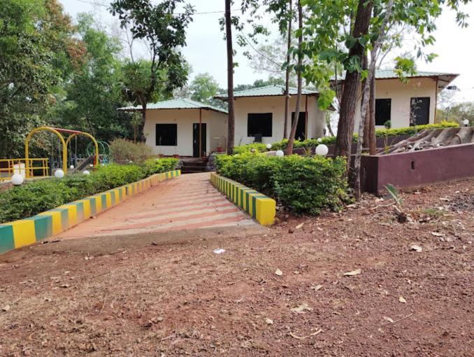 White Elephant Restaurant & Cottages Gokarna Gokarna  Buitenkant foto