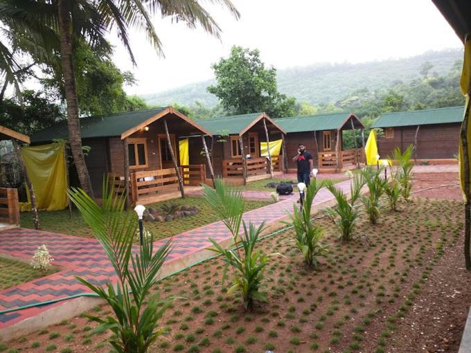 White Elephant Restaurant & Cottages Gokarna Gokarna  Buitenkant foto
