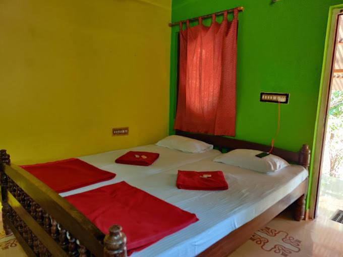 White Elephant Restaurant & Cottages Gokarna Gokarna  Buitenkant foto