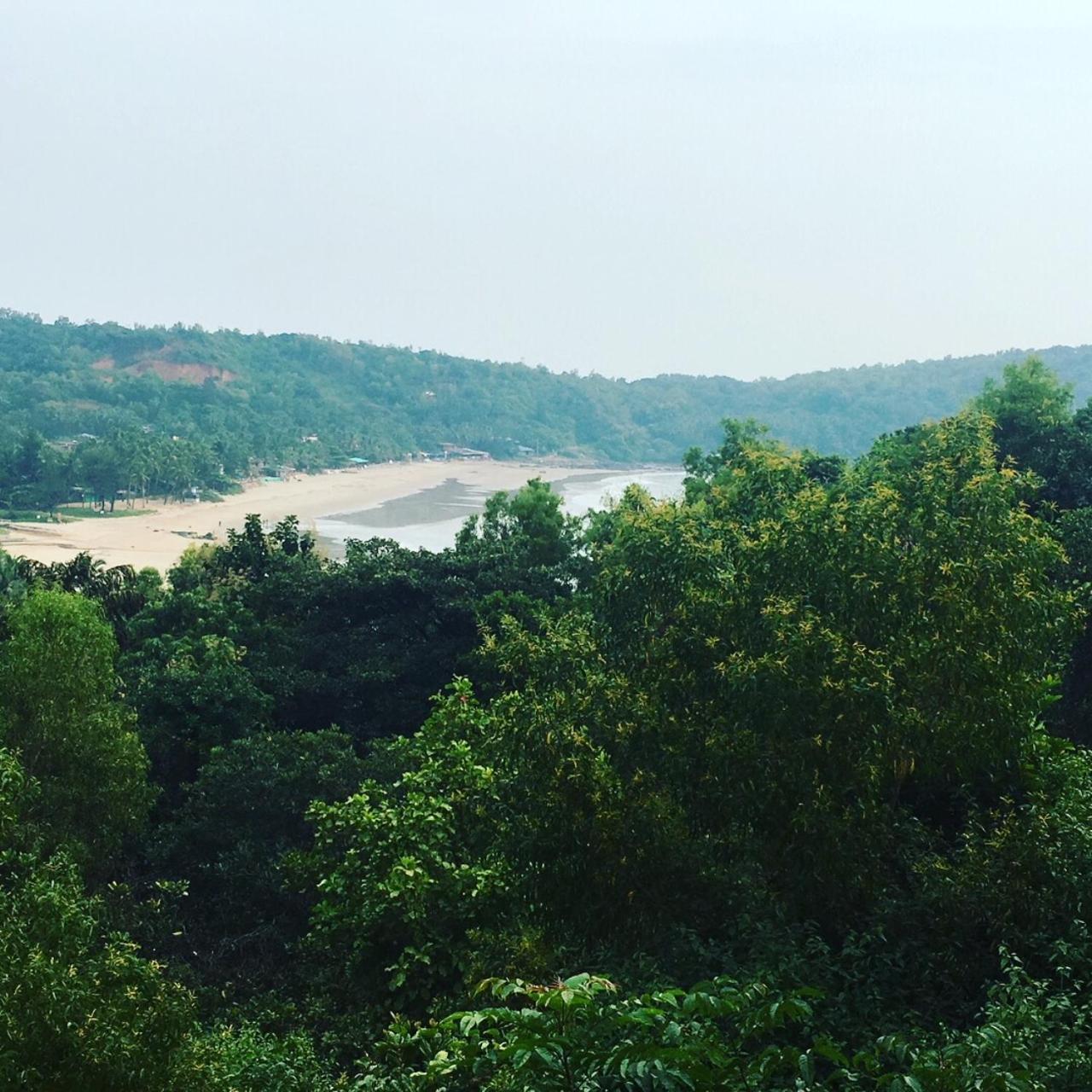 White Elephant Restaurant & Cottages Gokarna Gokarna  Buitenkant foto