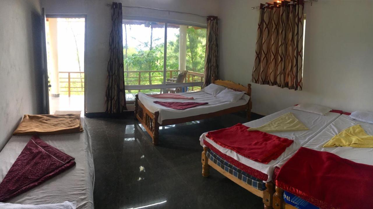 White Elephant Restaurant & Cottages Gokarna Gokarna  Buitenkant foto